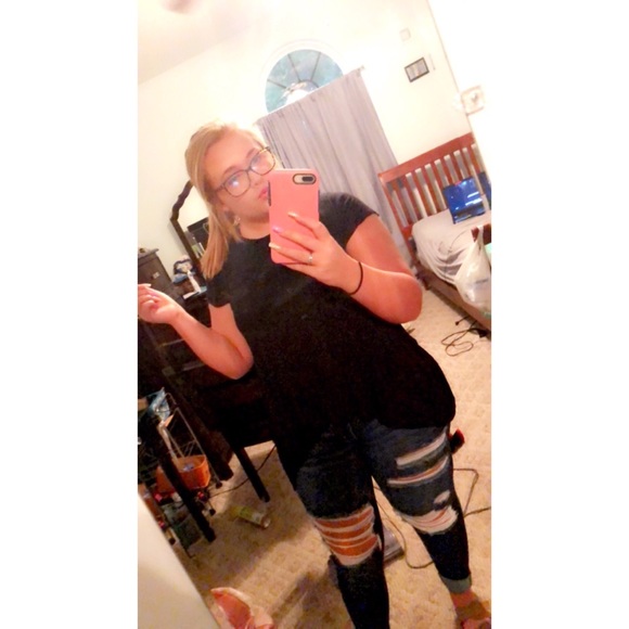 Meet your Posher, Makenzie - Picture 1 of 1